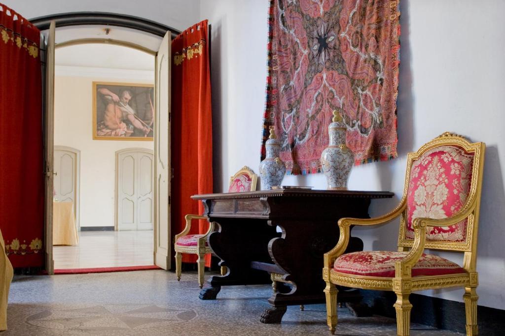 Гостьовий будинок Castello Di Rocca Grimalda Екстер'єр фото